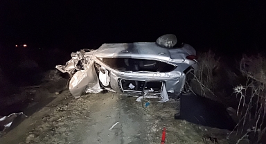 Kontrolden çıkan otomobil şarampole devrildi: 2 ölü, 1 ağır yaralı