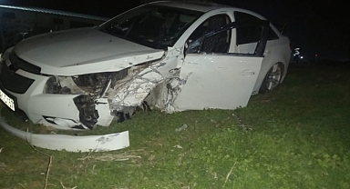 Otomobil ve minibüs çarpıştı: 5 yaralı