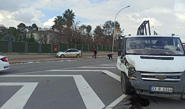 Şanlıurfa Abide kavşağında kaza: 1 yaralı