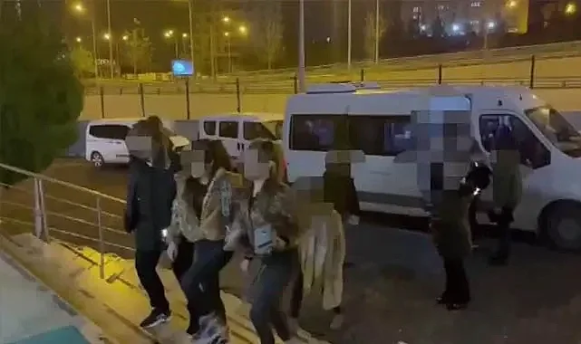 Şanlıurfa'da kadınları "Konsomatris" çalıştırıldığı iddia edilen iş yerlerine operasyon