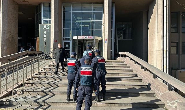 Silah kaçakçılığı yapan bir kişi yakalandı