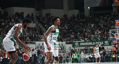 Bursaspor,  ABD'li oyuncu Floyd ile yollarını ayırdı