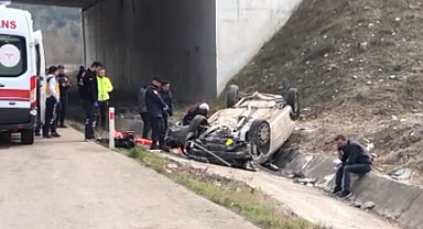 Cenaze yolunda feci kaza: 1 ölü, 1 yaralı