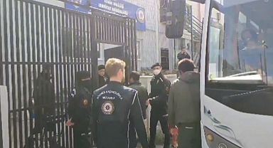 Düzensiz göçmenleri konaklayan 35 otele Kalkan-operasyonu! 40 göçmen yakalandı