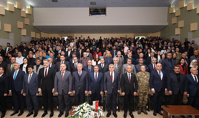 Hulusi Akar: “Son terörist etkisiz hale gelene kadar bu olay bitmeyecek”
