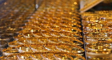 Jeopolitik risklerin etkisiyle altın fiyatları tarihi zirveye yükseldi