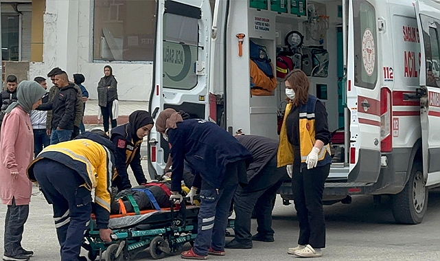 Motosiklet ile otomobil çarpıştı: 1 yaralı