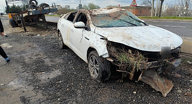 Otomobil şarampole yuvarlandı: 2 yaralı