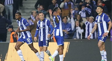 Portekiz derbisinde kazanan 5 golle Porto oldu