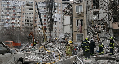 Rusya, Odessa'da apartmanı vurdu: 3 ölü, 8 yaralı