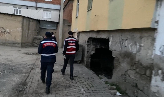 Silah kaçakçılığı operasyonu: 9 gözaltı