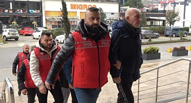 Trabzonspor-Fenerbahçe maçında sahaya giren 7 kişi adliyeye getirildi