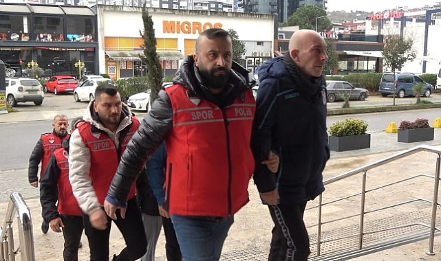 Trabzonspor-Fenerbahçe maçında sahaya giren 7 kişi adliyeye getirildi