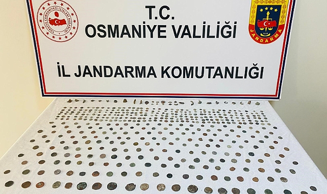 Yolcu otobüsünde 477 sikke ve bronz objeler ele geçirildi