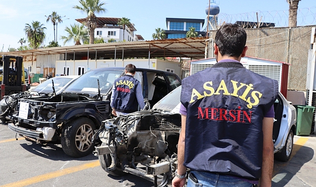 10 milyonluk lüks araçlar ele geçirildi: Yedek parça için kaçak getirilmiş