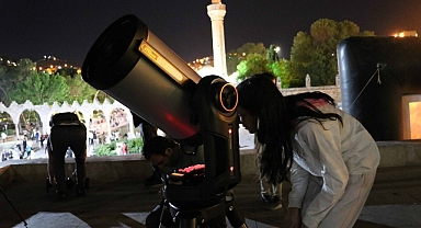 Balıklıgöl'de 23 Nisan'da çocuklara gökyüzü izletildi