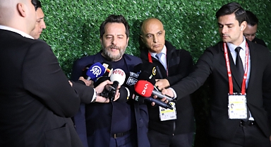 Erden Timur: ”Toplumun gerilmemesi için herkesin her şeyi görmesi lazım”