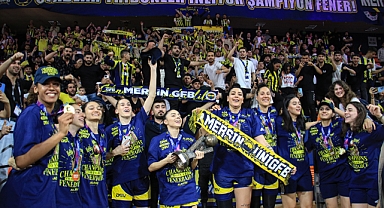 Fenerbahçe üst üste ikinci kez şampiyon oldu