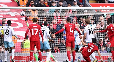 Liverpool'dan zirve yarışında beklenmedik kayıp