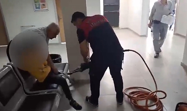 Şanlıurfa’da ayağı sandalyeye sıkışan çocuğu itfaiye kurtardı