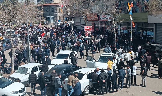 Siverek'te toplu oy kullanımı protesto ediliyor