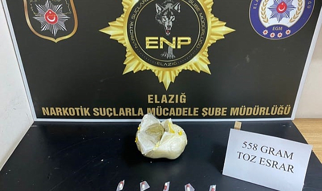 Sokak satıcılarına operasyon: 2 gözaltı