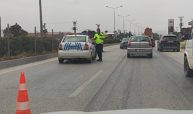 Ters dönen otomobilin sürücüsü yaralandı