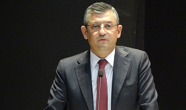CHP lideri Özel: "Müfredat yapmak anayasa yapmak gibidir"