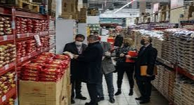 Fahiş fiyat uygulayan ve stokçuluk yapan işletmelere 61 milyon lira ceza
