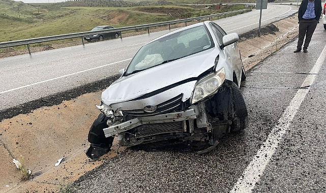 İki ayrı trafik kazası: Yaralılar var