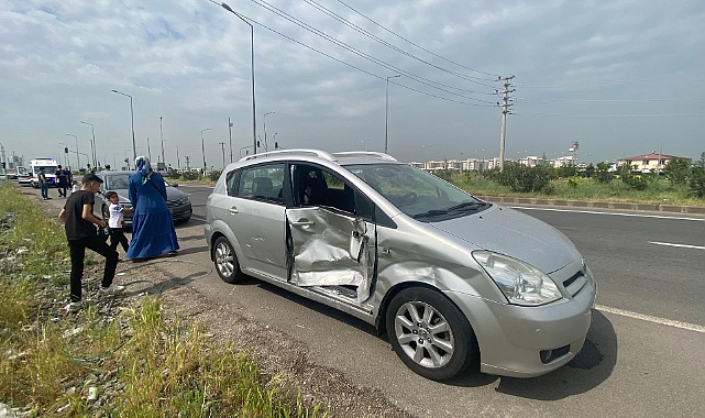 iki otomobil çarpıştı: 1 yaralı