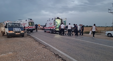 İki otomobil kafa kafaya çarpıştı: 1 ölü, 5 yaralı