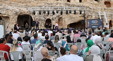 Kızılkoyun Nekropolü’nde piyano resitali