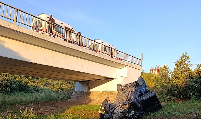 Kontrolden çıkan otomobil şarampole devrildi: 2 yaralı
