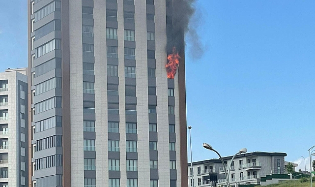 Lüks sitede çıkan yangın korku ve paniğe neden oldu