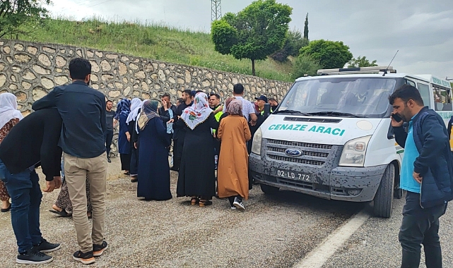 Otomobil takla attı: 1 ölü, 1 yaralı