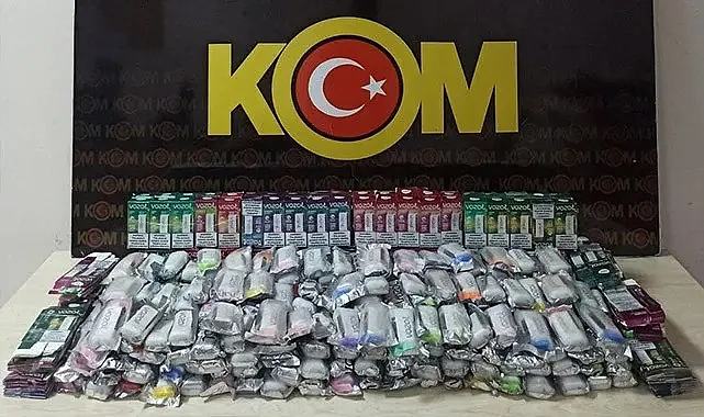 Viranşehir'de gümrük kaçağı sigara ve elektronik sigara ele geçirildi!