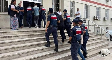 13 ilde sokak satıcılarına operasyon: 83 gözaltı