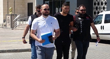 Cinnet geçiren damat kayınpederini öldürdü, eşini ve 3 kişiyi yaraladı