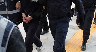 Dolandırıcılıktan aranan zanlı Karaköprü'de yakalandı