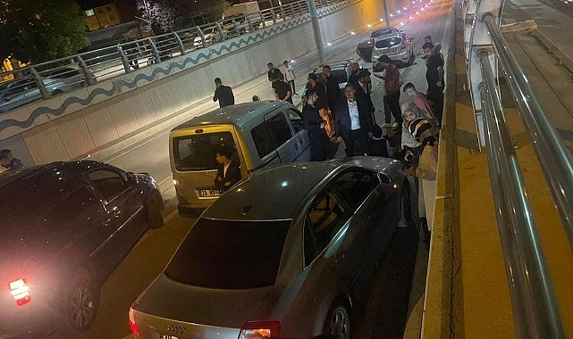 Düğün konvoyunda kaza: 3 yaralı