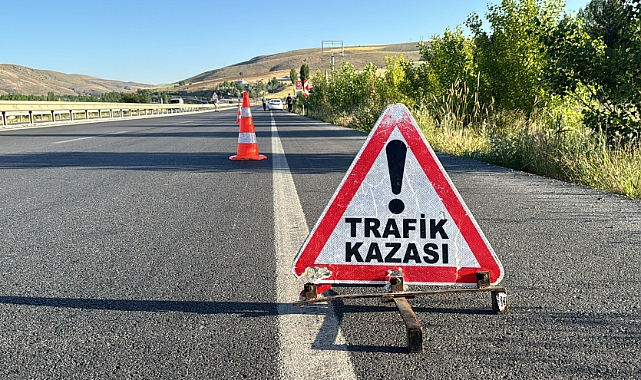 Kontrolden çıkan araç şarampole devrildi: Yaralılar var