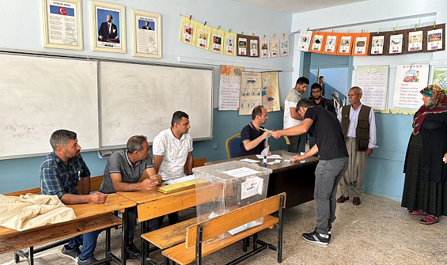 Seçimlerin yenilendiği Hilvan'da oy kullanma saati sona erdi