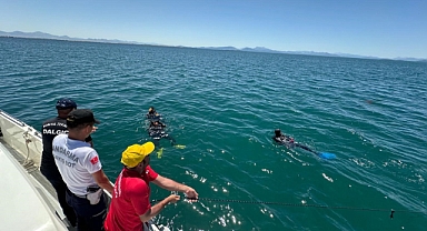 Tekne alabora oldu: 3 kişi kurtarıldı, 1 kişi boğuldu