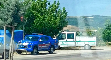 Yol kenarında erkek cesedi bulundu
