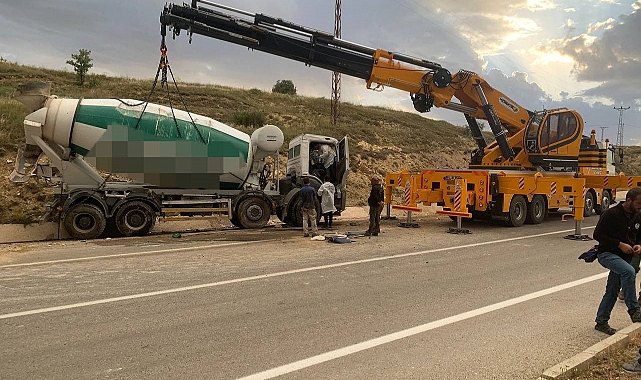 8 araçlı feci kaza: 1 ölü, 6 yaralı