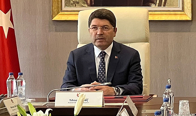Bakan Tunç: “Bölücü terör örgütü propagandası yapan 15 kişi tutuklandı”