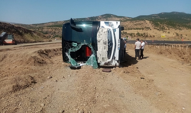 Bingöl’de yolcu otobüsü devrildi: Çok sayıda yaralı