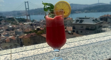 Diyetisyenden ‘yaza özel serinleten sağlıklı smoothie' tarifleri
