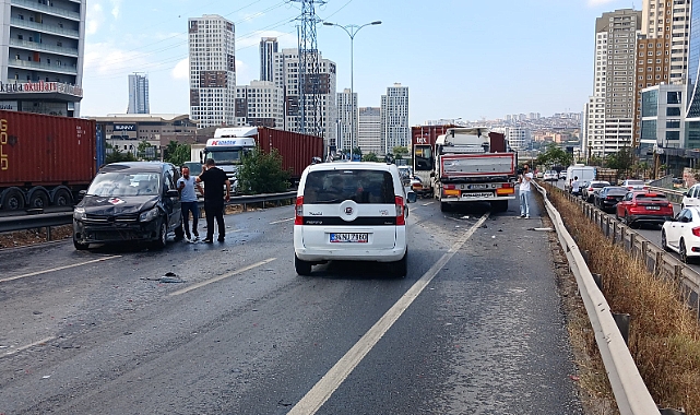 Esenyurt'ta 15 aracın karıştığı zincirleme kaza